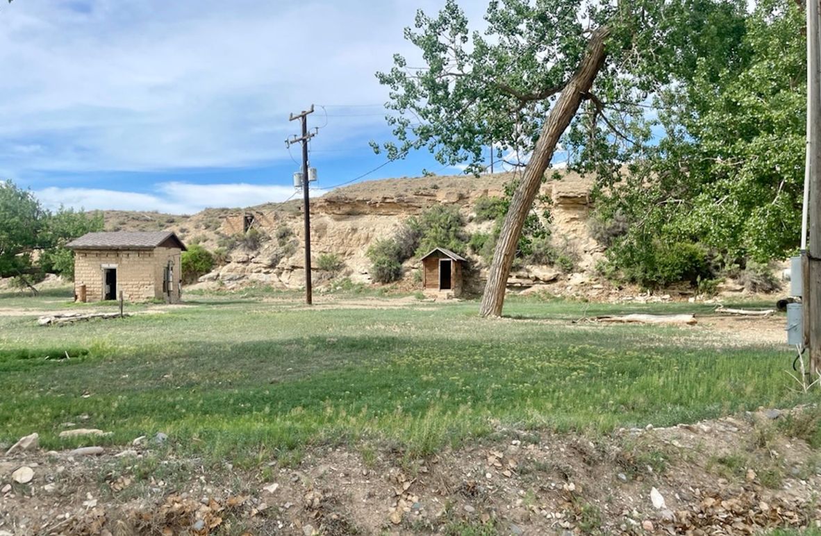 2B5747E2-8542-4FAC-ACFE-D30AFE6F0F43_1_105_c