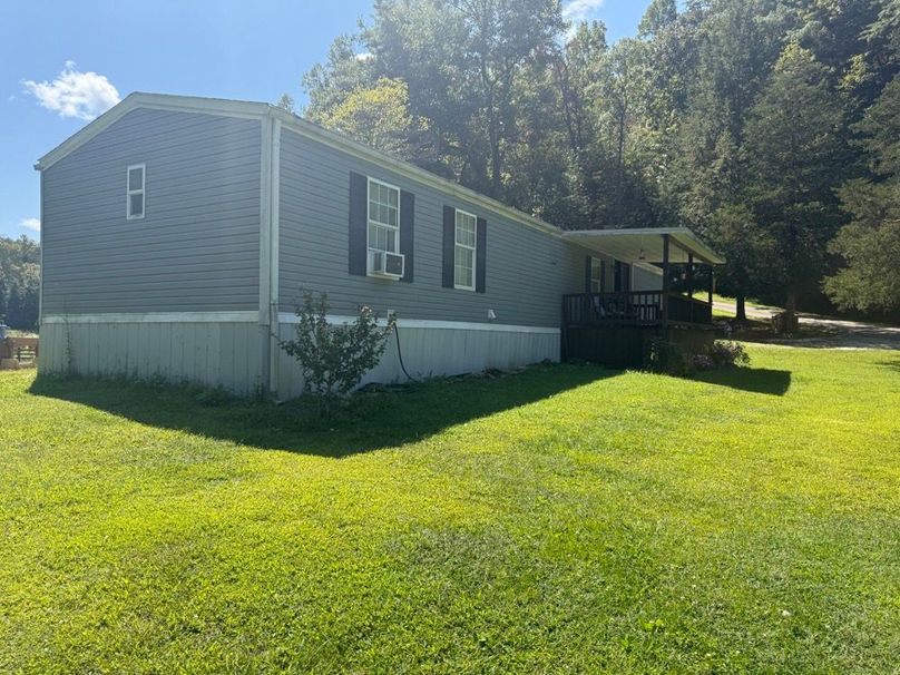 003 the front view of the home from the entrance along Rush Fork Road