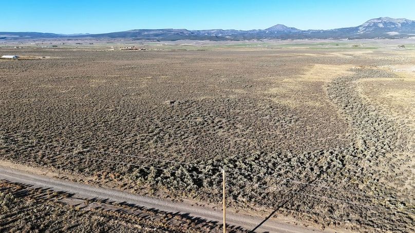 Peak View Ranchette02