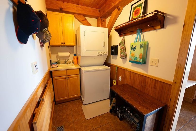 Cedar IA 152 Featured L