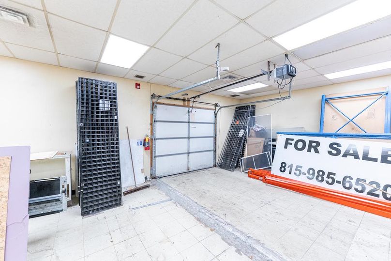 Winnebago 2.05 (Flee Market)_29