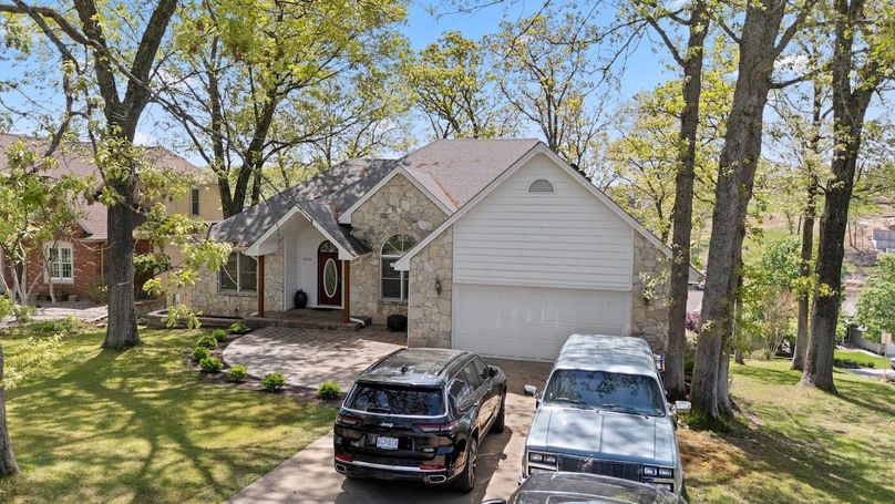 DJI_20250428120303_0015_D