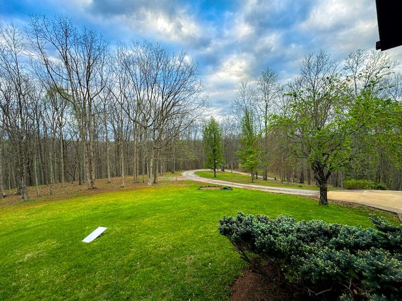 Calhoun, WV 132.84 AC Szegi 2-085