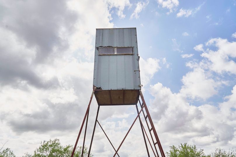 3 over a dozen blinds in place