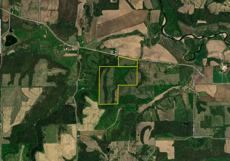 Clayton IA 137.32 aerials.mid range