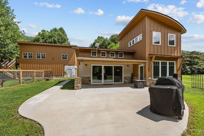 10-web-or-mls-4928 Yellow Creek Rd 008