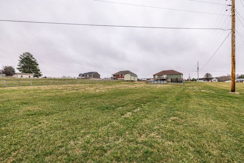 420 Jack Porter Rd-19