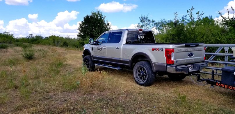 27. entrance off county road