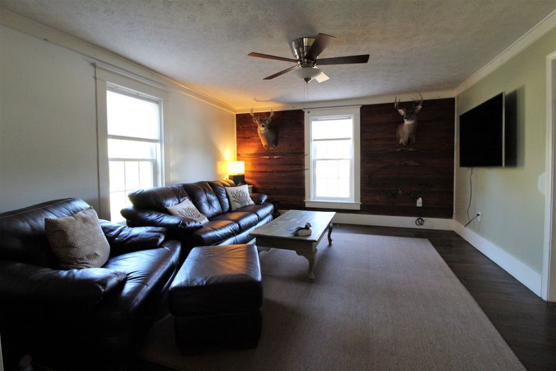 042 living area in the front right portion downstairs