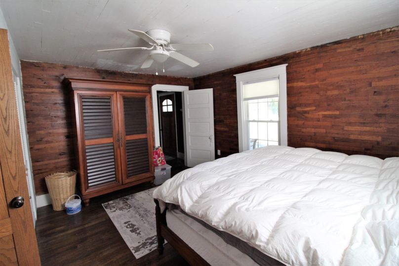 047 master bedroom downstairs front left