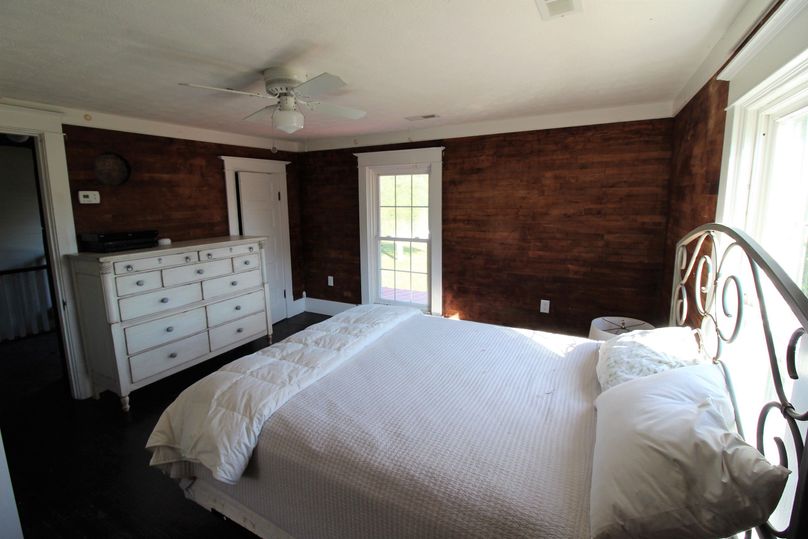 051 upstairs bedroom 1 front left