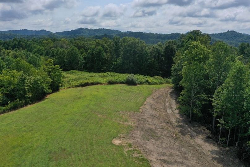 018 low elevation aerial drone shot looking to the east