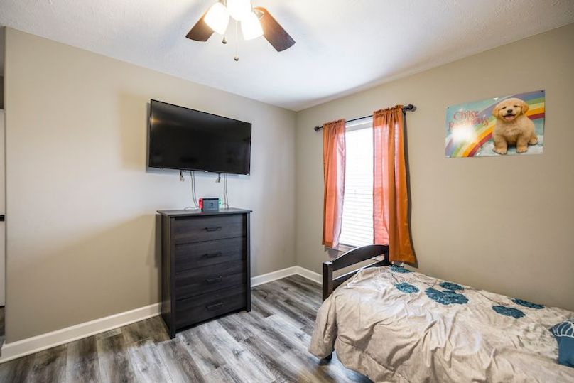 420 Jack Porter Rd-76