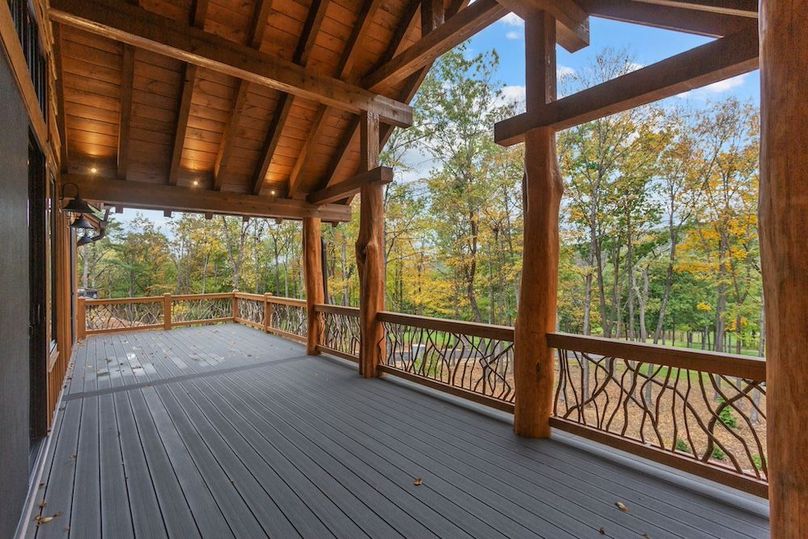 6-web-or-mls-6390 Golf Club Drvie-44