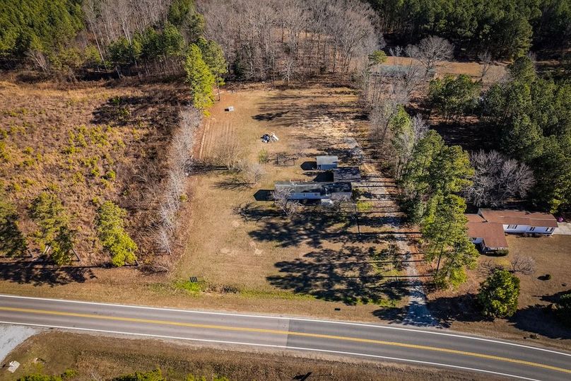 32-32-web-or-mls-870-S-Hill-Rd-32