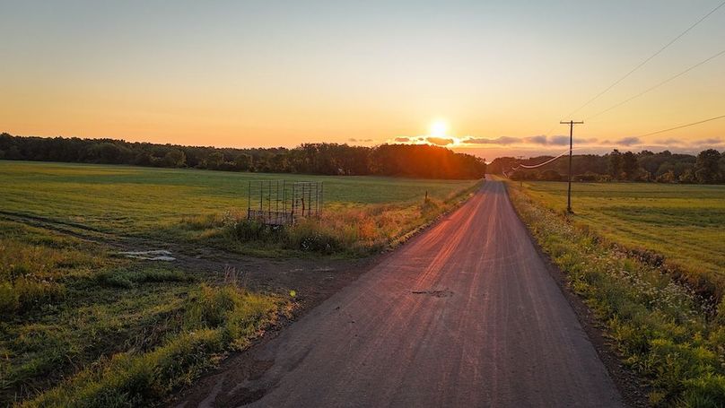 Copy of Wood Main Listing Photo 7