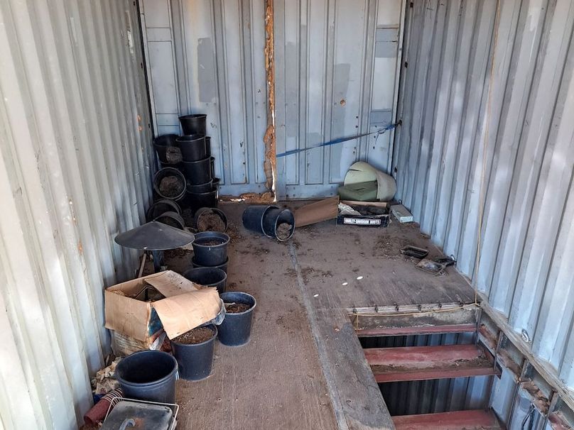 2706110297890012092 2