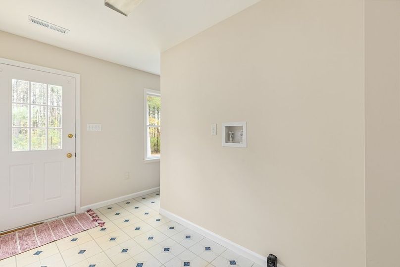 18-2E6A0895_ 2983 Old Winchester Rd - Absolute Altitude - 10 - 2025 -24