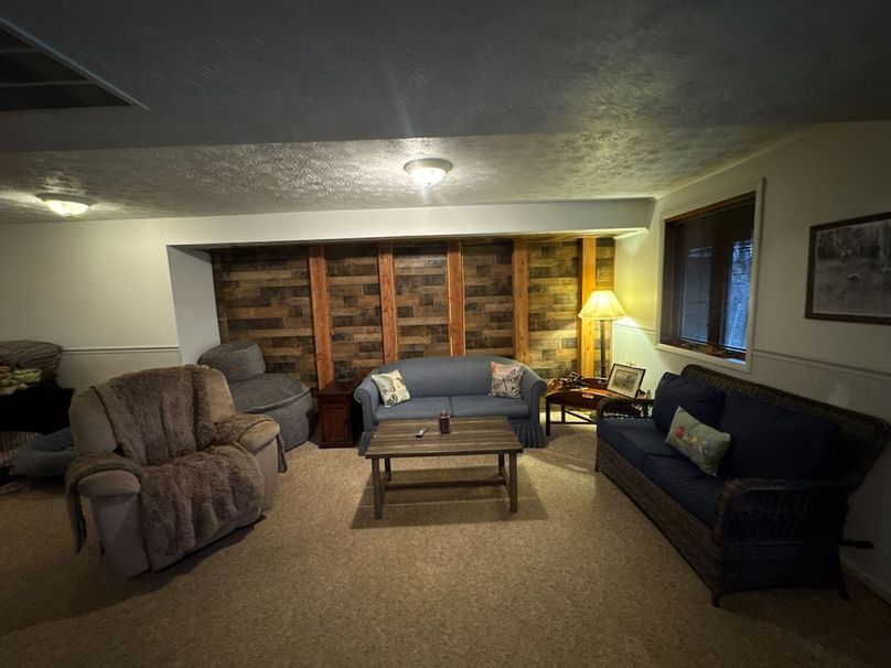 Calhoun, WV 132.84 AC Szegi 2-041