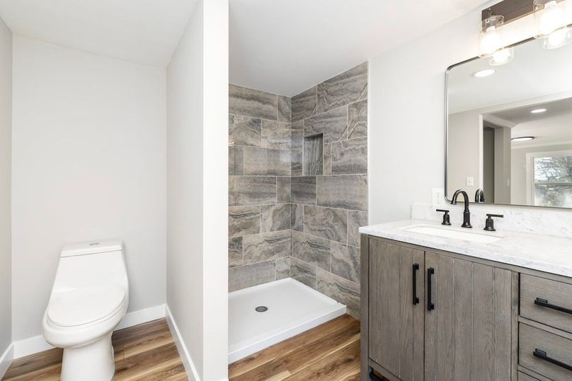 24-13-web-or-mls-870-S-Hill-Rd-13