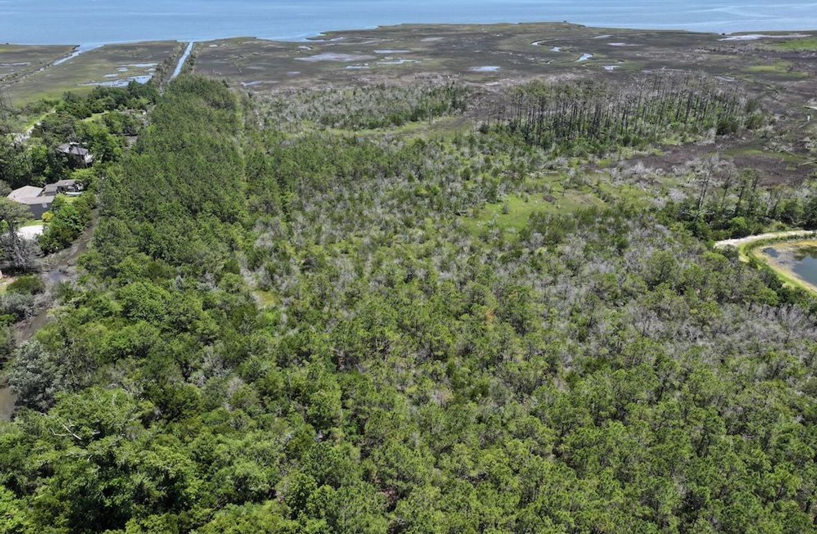 dji_fly_20250524_122816_0002_1748110234505_photo