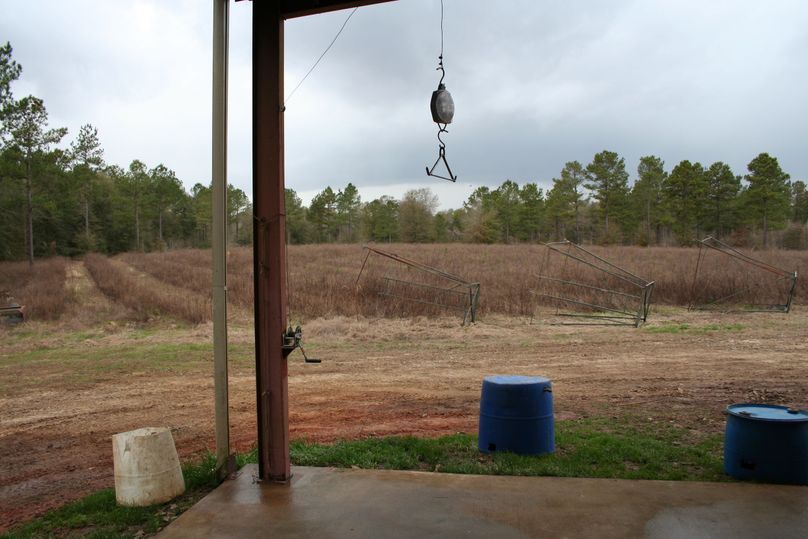38 hanging pole