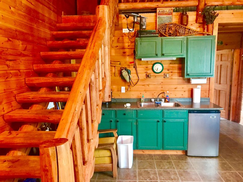 12 suite kitchenette