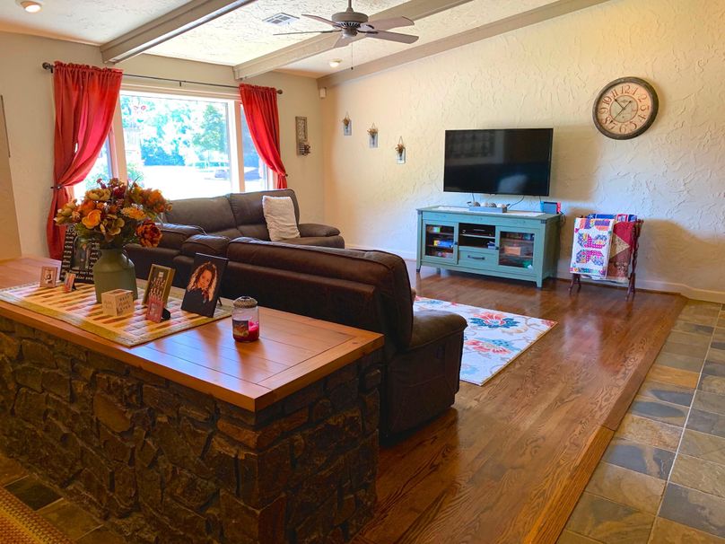 012 - large living room