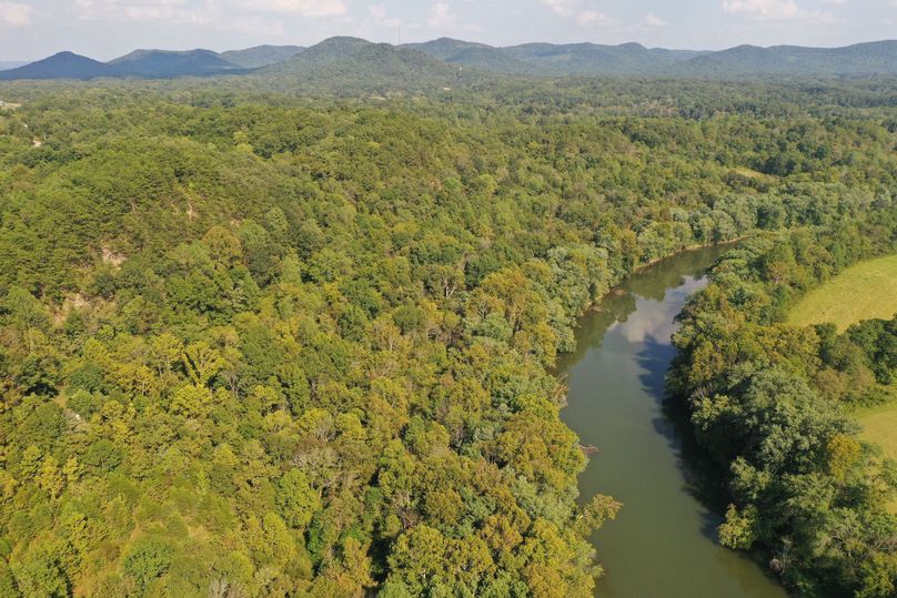 001 drone shot from the southwest portion of the property looking east along the kentucky river and south boundary