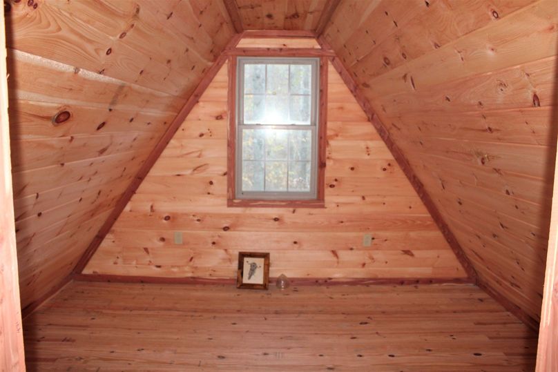 022 bedroom 2 upstairs