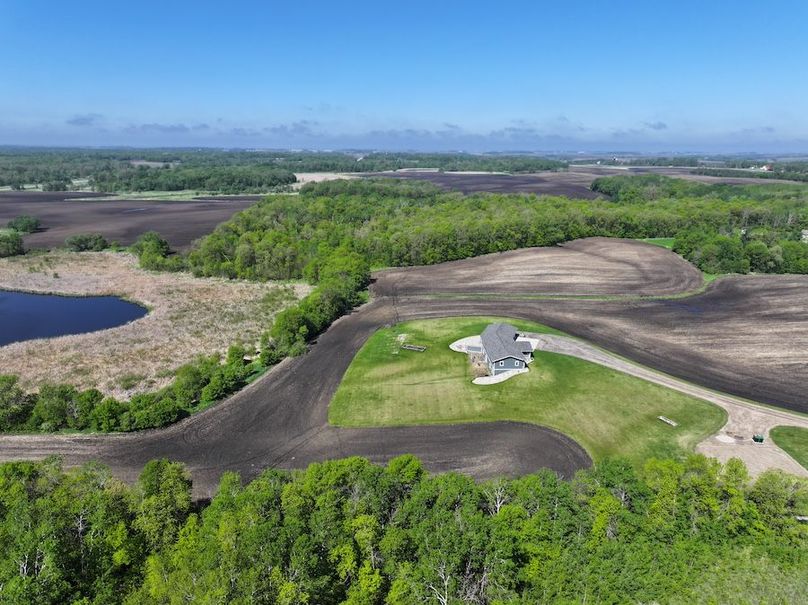 8dji_fly_20250522_113112_0528_1747938981977_photo