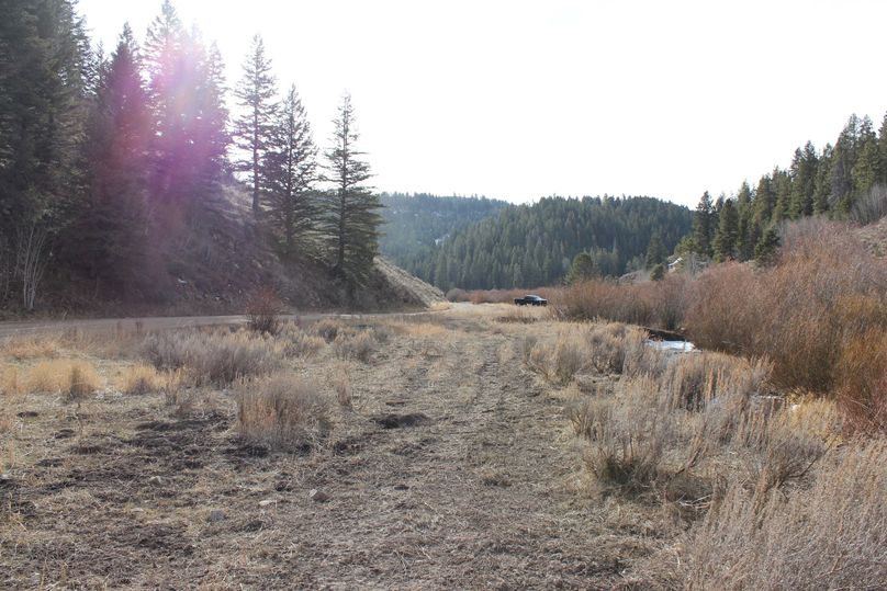 N property line w side of road 180 degree5