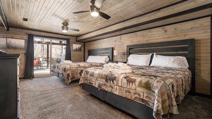 41-zj 21801 Sterling Rd102