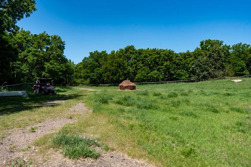 Smith Co, 32.9_051