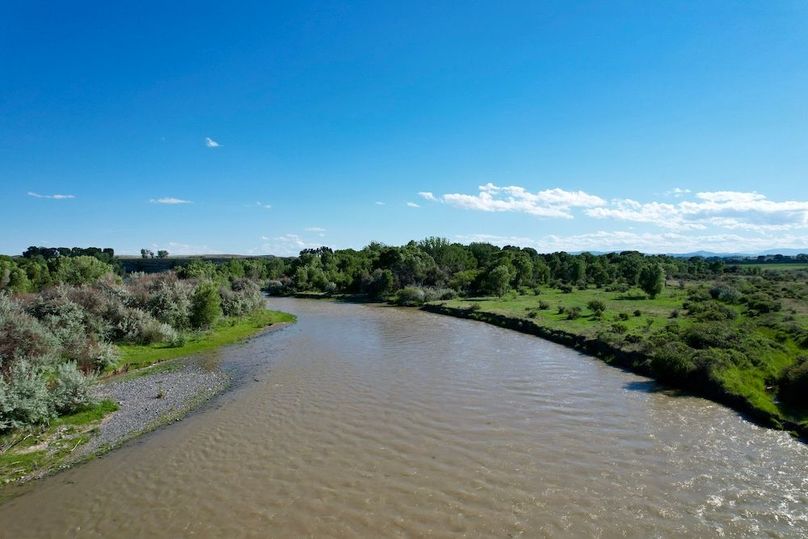 950542C7-F016-42CF-AE18-F79AD174C4B7_1_201_a