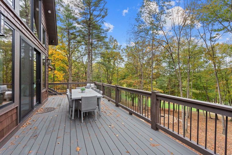 35-web-or-mls-6400 Golf Club Drive-63