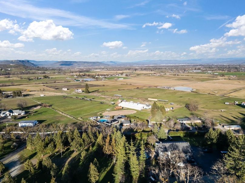 4400 old stage rd, central point, or 97502-dr-22