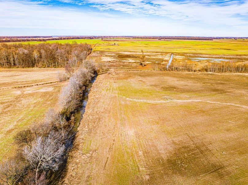 Copy of Lake 381.37-02