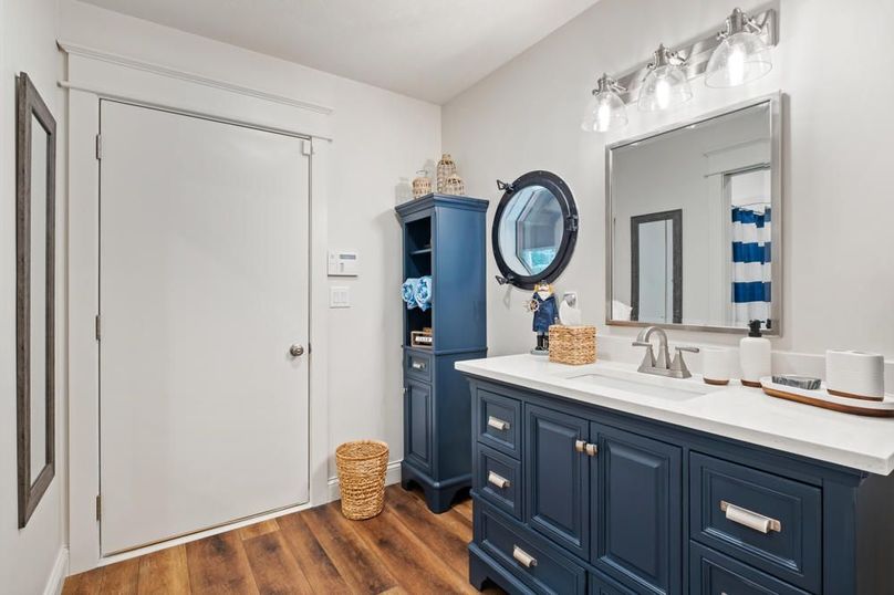 86 Guest House Bath 2