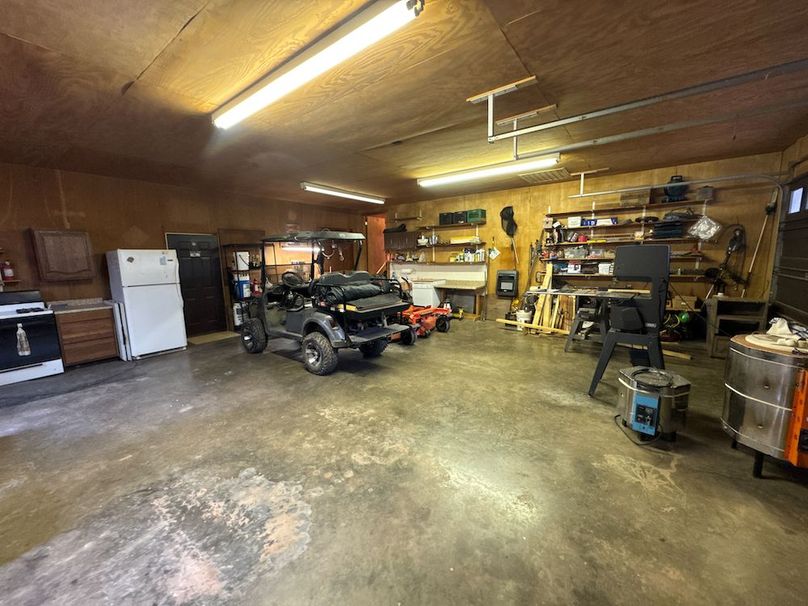 Calhoun, WV 132.84 AC Szegi 2-093