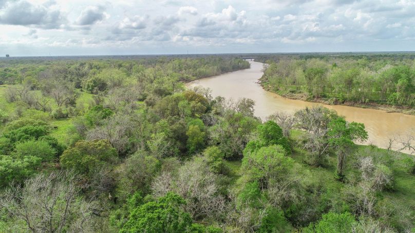 1. over 1 mile brazos river frontage
