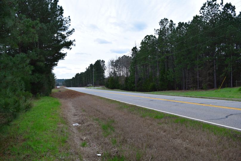 02 highway frontage along lexington highway