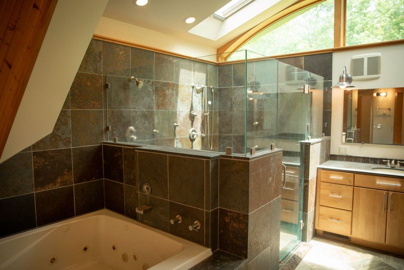 13 granite master shower with whirlpool tub-2
