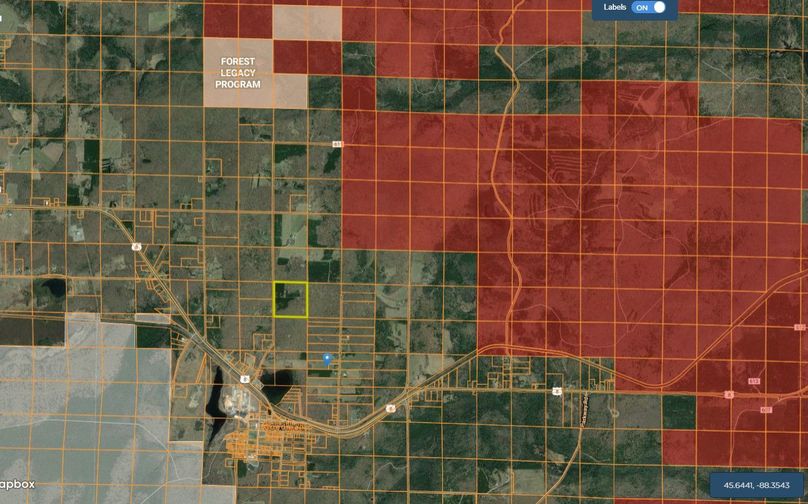 Marinette38.58cheslockfaraerial with public lands