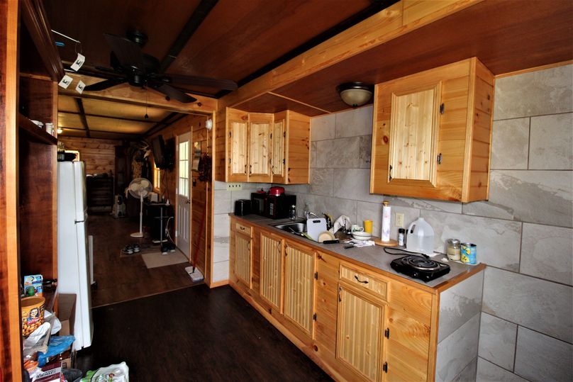 052 interior kitchen