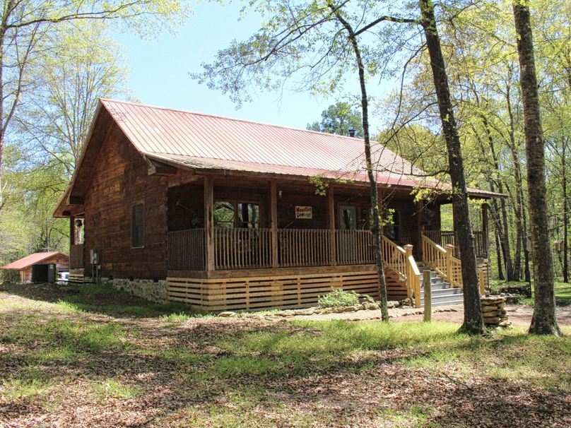 001cabin front corner