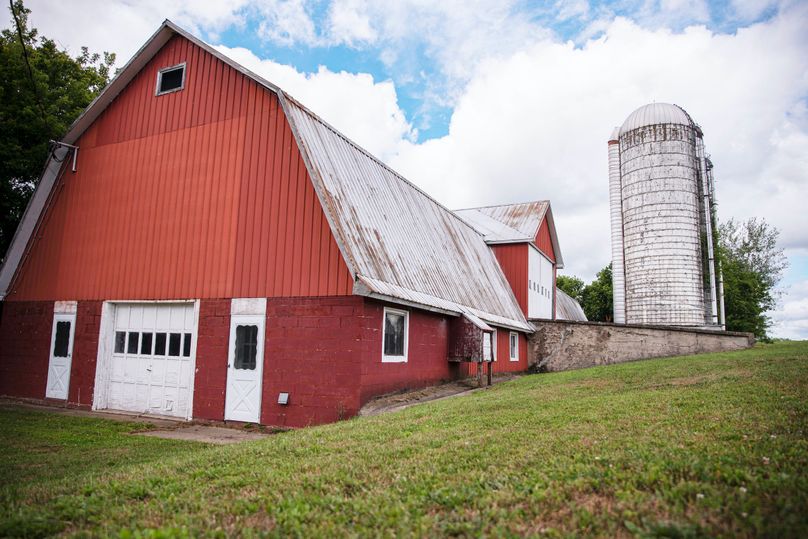 Farmer oswego 244.24 15