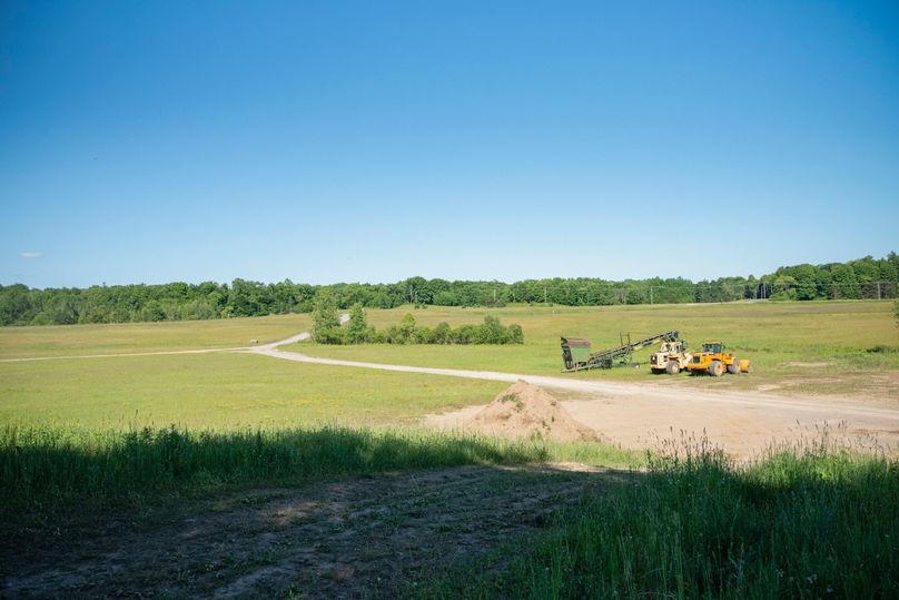 Farmer oswego 244.24 83
