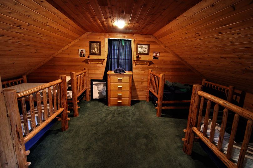 056 bunkhouse bedroom