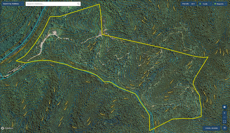 020 breathitt 132 mapright aerial zoomed in with contour lines and water features